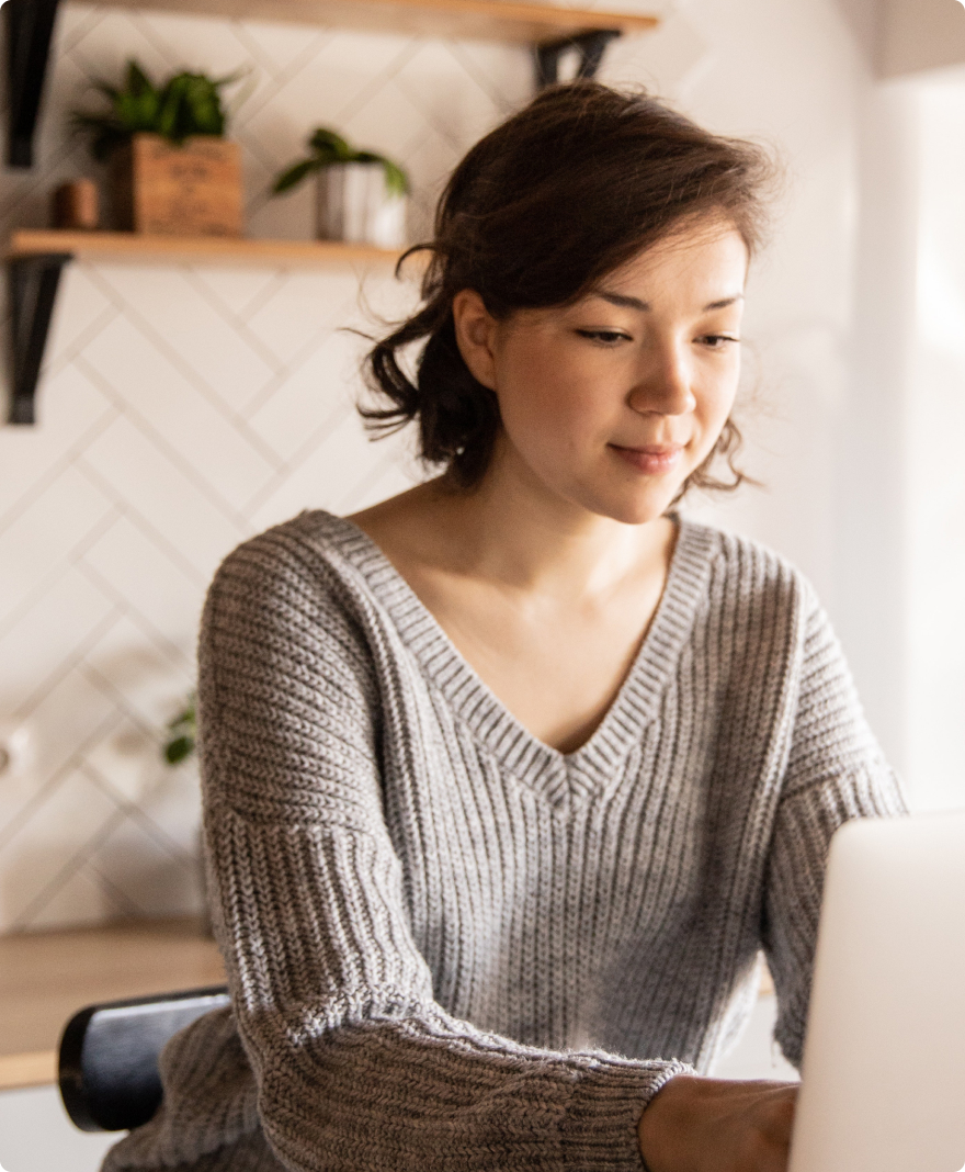 girl-working-on-laptop